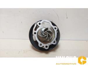 Gebruikte Koelvloeistof pomp Suzuki Alto 1.0 12V Prijs € 30,00 Margeregeling aangeboden door Van Gils Automotive