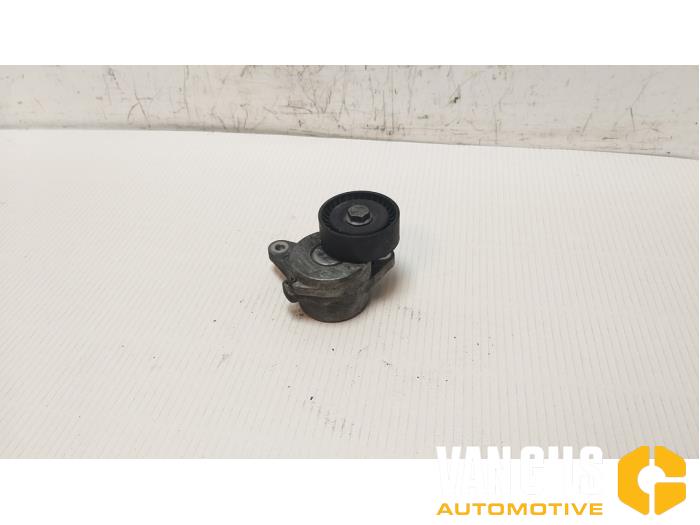 Gebruikte Spanner multiriem Volkswagen Golf VII (AUA) 1.6 TDI BlueMotion 16V Prijs op aanvraag aangeboden door Van Gils Automotive