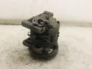 Gebruikte Pomp Airco Nissan Almera (N15) 1.6 GX,SLX,SR 16V Prijs € 75,00 Margeregeling aangeboden door Van Gils Automotive