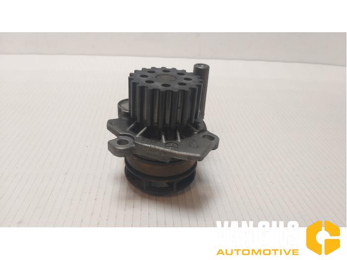 Gebruikte Waterpomp Seat Ibiza ST (6J8) 1.2 TDI Ecomotive Prijs € 30,00 Margeregeling aangeboden door Van Gils Automotive