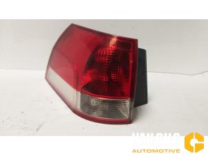 Gebruikte Achterlicht links Opel Vectra C Caravan 2.0 DTI 16V Prijs € 45,00 Margeregeling aangeboden door Van Gils Automotive