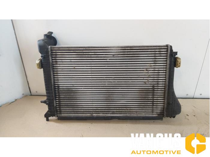 Gebruikte Intercooler Volkswagen Touran (1T1/T2) 1.9 TDI 105 Euro 3 Prijs € 82,00 Margeregeling aangeboden door Van Gils Automotive