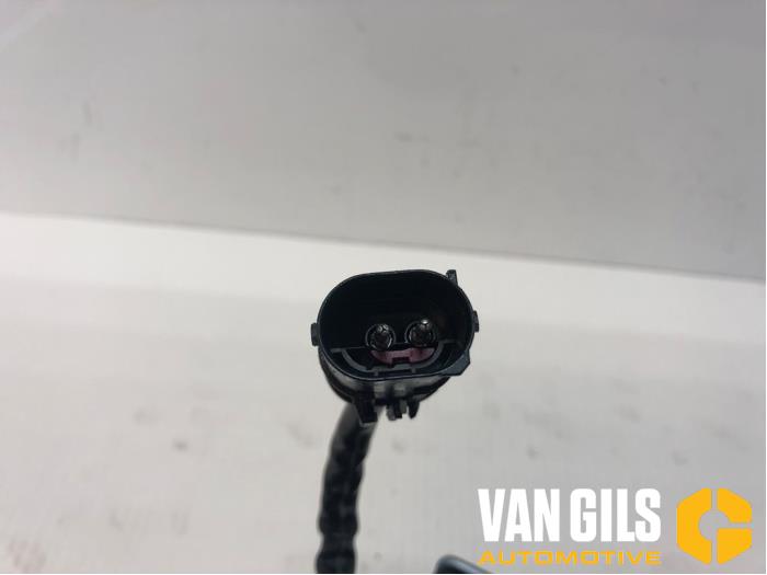 Luchtpomp Uitlaatgas van een BMW 3 serie Touring (E46/3) 318i 16V 2002