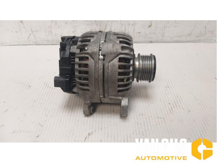 Gebruikte Dynamo Seat Toledo (1M2) 1.8 T 20V Prijs € 75,00 Margeregeling aangeboden door Van Gils Automotive