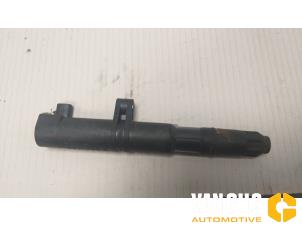 Gebruikte Pen Bobine Renault Laguna II (BG) 2.0 16V Prijs € 30,00 Margeregeling aangeboden door Van Gils Automotive