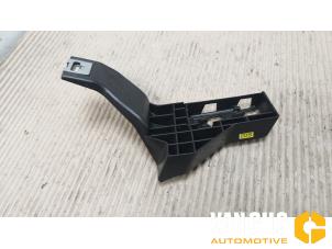 Gebruikte Steun (diversen) Volkswagen Passat Variant (3G5) 1.8 TSI 16V Prijs € 42,35 Inclusief btw aangeboden door Van Gils Automotive