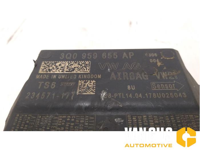Airbag Module van een Volkswagen Passat Variant (3G5) 1.4 TSI 16V 2017