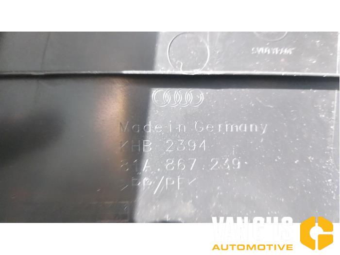 Audi Q2 Stijl midden-links Audi Q2 O198332 81A867239 81A867239 O198332 12