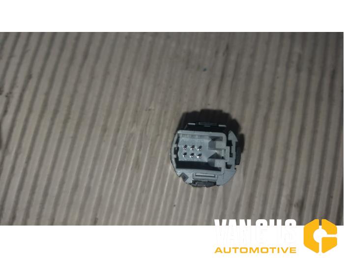 Start/Stop schakelaar van een Volkswagen Passat Variant (3G5) 1.4 TSI 16V 2017