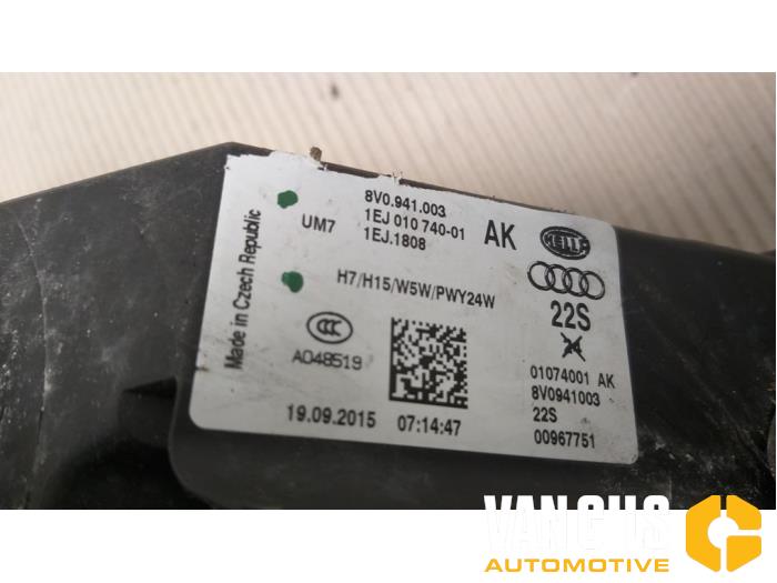 Audi A3 Koplamp links Audi A3 O198964 8V0941003 O198964 5