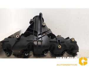 Gebruikte Inlaatspruitstuk Volkswagen Touran (1T3) Prijs € 98,00 Margeregeling aangeboden door Van Gils Automotive