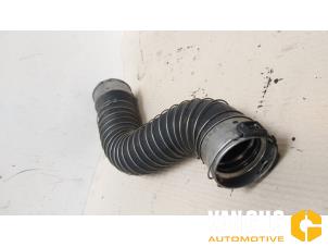 Gebruikte Intercooler Slang BMW 3 serie Touring (F31) 320d 2.0 16V EfficientDynamicsEdition Prijs € 35,00 Margeregeling aangeboden door Van Gils Automotive