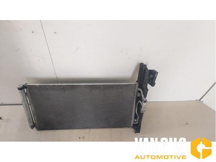 Gebruikte Radiateur Airco BMW 3 serie Touring (F31) 320d 2.0 16V EfficientDynamicsEdition Prijs € 99,00 Margeregeling aangeboden door Van Gils Automotive
