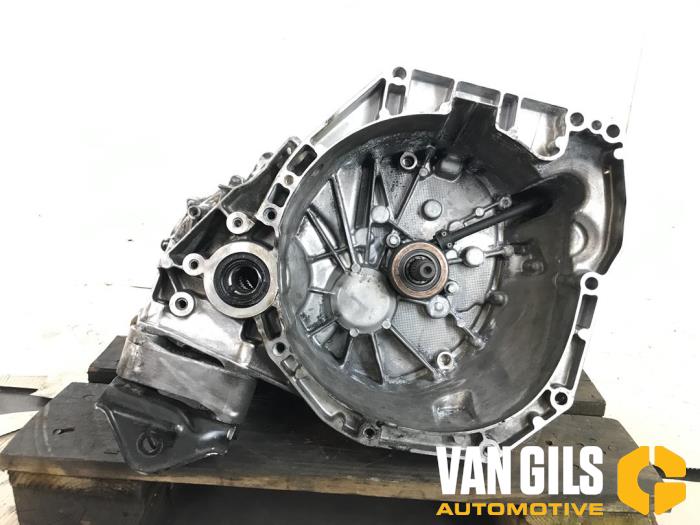 Gebruikte Versnellingsbak Nissan Juke (F16) 1.0 DIG-T 117 12V Prijs € 449,99 Margeregeling aangeboden door Van Gils Automotive