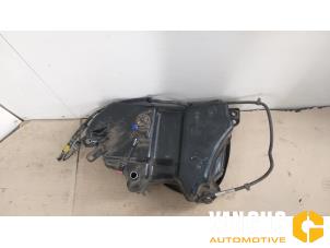 Gebruikte Adblue tank Volkswagen Touran (5T1) 2.0 TDI 150 Prijs op aanvraag aangeboden door Van Gils Automotive