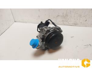Waterpomp van een Mercedes-Benz B (W246/W242)