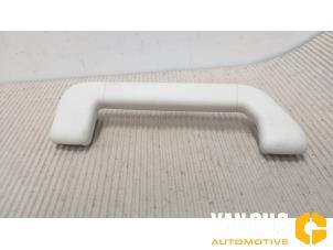 Gebruikte Handgreep Volkswagen Touareg (7PA/PH) 3.0 TDI V6 24V BlueMotion Technology DPF Prijs € 42,35 Inclusief btw aangeboden door Van Gils Automotive