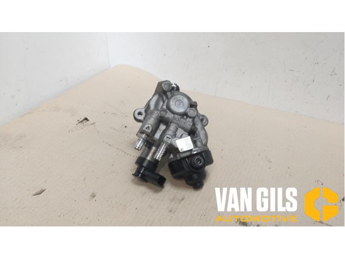 Gebruikte Dieselpomp Volkswagen Touran (5T1) 2.0 TDI 150 Prijs € 199,99 Margeregeling aangeboden door Van Gils Automotive