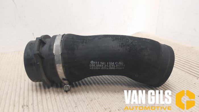 Gebruikte Intercooler Buis Mercedes CLK (C208) 2.0 200K Evo 16V Prijs € 35,00 Margeregeling aangeboden door Van Gils Automotive