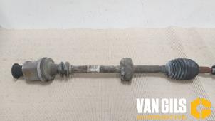 Gebruikte Homokineetas rechts-voor Renault Twingo II (CN) 1.2 Prijs € 33,00 Margeregeling aangeboden door Van Gils Automotive