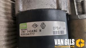 Startmotor van een Renault Megane II (BM/CM) 1.4 16V 98 2003