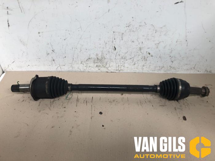 Gebruikte Aandrijfas links-achter Mercedes Vito (639.6) 2.2 115 CDI 16V Prijs € 74,99 Margeregeling aangeboden door Van Gils Automotive