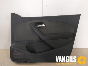 Gebruikte Portierbekleding 4Deurs rechts-voor Volkswagen Polo V (6R) 1.4 GTI 16V Prijs € 38,00 Margeregeling aangeboden door Van Gils Automotive