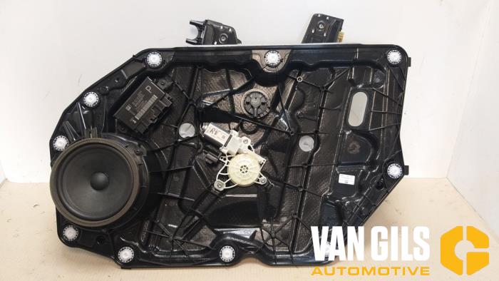 Ruitmechaniek 4Deurs rechts-voor van een Ford Focus 4 1.0 Ti-VCT EcoBoost 12V 125 2019