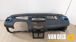 Gebruikte Dashboard Renault Twingo II (CN) 1.2 16V Prijs € 149,99 Margeregeling aangeboden door Van Gils Automotive