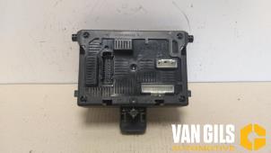 Gebruikte Bodycontrol Module Renault Clio III (BR/CR) 1.2 16V 75 Prijs € 30,00 Margeregeling aangeboden door Van Gils Automotive