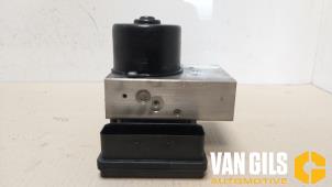 Gebruikte ABS Pomp Mercedes C Combi (S203) 2.7 C-270 CDI 20V Prijs € 75,00 Margeregeling aangeboden door Van Gils Automotive