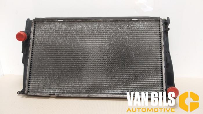 Gebruikte Radiateur BMW 3 serie (E90) 320d 16V Prijs € 65,00 Margeregeling aangeboden door Van Gils Automotive