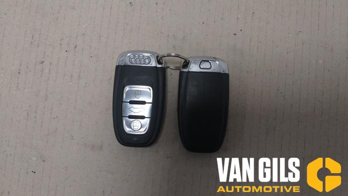 Nageslacht indruk Prestigieus Sleutel Audi A4 O205332 - VanGilsAutomotive