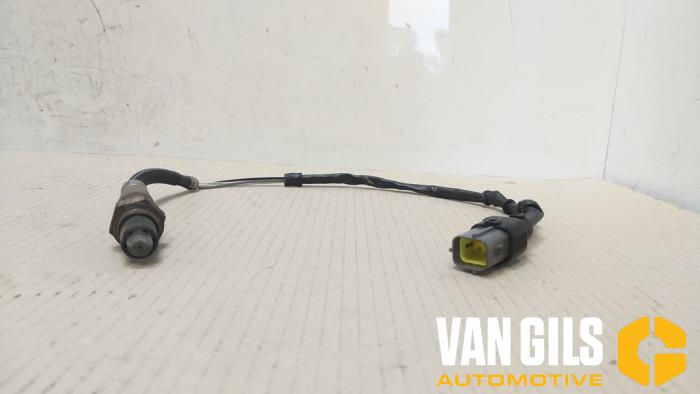 Gebruikte Lambda Sonde Kia Carens II (FJ) 1.8i 16V Prijs € 20,00 Margeregeling aangeboden door Van Gils Automotive