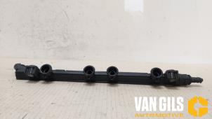 Gebruikte Injector brug Fiat Punto III (199) 1.4 Bifuel Prijs € 30,00 Margeregeling aangeboden door Van Gils Automotive