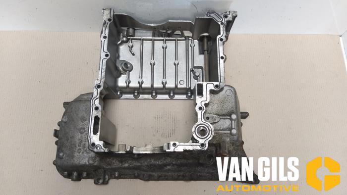 Carterpan van een Audi A4 Avant (B8) 2.7 TDI V6 24V 2012