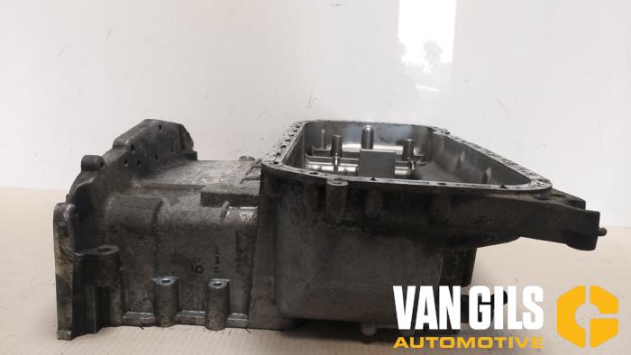 Carterpan van een Audi A4 Avant (B8) 2.7 TDI V6 24V 2012