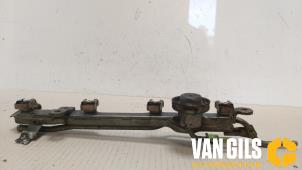 Gebruikte Injector brug Honda Stream I (RN) 1.7 16V VTEC Prijs € 50,00 Margeregeling aangeboden door Van Gils Automotive