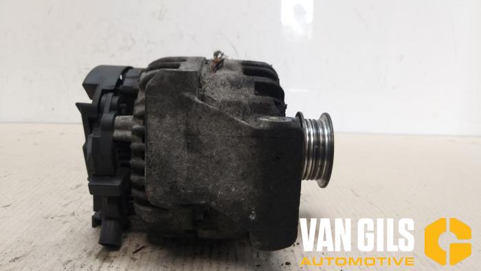Gebruikte Dynamo Opel Zafira (F75) 2.2 16V Prijs € 75,00 Margeregeling aangeboden door Van Gils Automotive