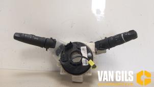 Gebruikte Stuurkolomschakelaar Nissan Micra (K12) 1.4 16V Prijs € 50,00 Margeregeling aangeboden door Van Gils Automotive