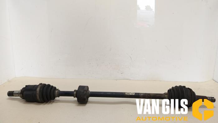 Gebruikte Steekas rechts-voor Toyota Yaris (P1) 1.0 16V VVT-i Prijs € 35,00 Margeregeling aangeboden door Van Gils Automotive