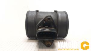 Gebruikte Luchtmassameter Dodge Ram Van 2.5 CRD Prijs € 60,00 Margeregeling aangeboden door Van Gils Automotive