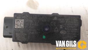 Gebruikte Keyless entry antenne Volkswagen ID.3 (E11/E12) First, Life, Pro 58 kWh Prijs € 30,00 Margeregeling aangeboden door Van Gils Automotive