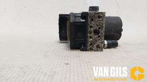Gebruikte ABS Pomp Alfa Romeo 156 (932) 1.6 Twin Spark 16V Prijs € 30,00 Margeregeling aangeboden door Van Gils Automotive