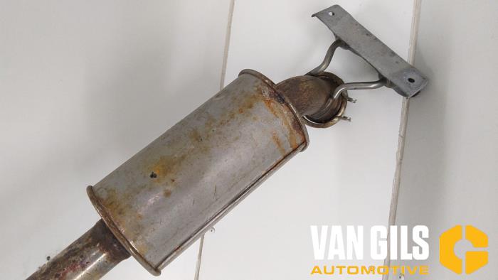 Uitlaat Einddemper van een Mercedes-Benz B (W246) 1.6 B-180 BlueEFFICIENCY Turbo 16V 2012