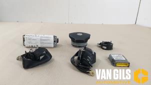 Gebruikte Airbag set Volkswagen Golf V (1K1) 1.4 FSI 16V Prijs € 250,00 Margeregeling aangeboden door Van Gils Automotive