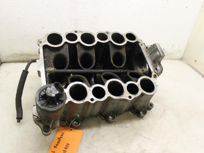 Gebruikte Inlaatspruitstuk Opel Frontera (6B) 3.2 V6 24V Prijs € 75,00 Margeregeling aangeboden door Van Gils Automotive
