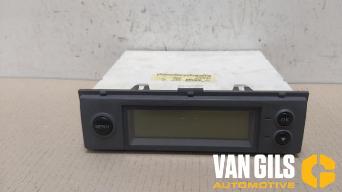 Gebruikte Display Interieur Nissan Micra (K12) 1.4 16V Prijs € 35,00 Margeregeling aangeboden door Van Gils Automotive