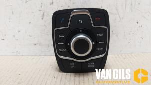Gebruikte Navigatie bedienings paneel Peugeot 508 (8D) 1.6 HDiF 16V Prijs € 82,00 Margeregeling aangeboden door Van Gils Automotive