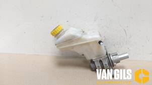 Gebruikte Hoofdremcilinder Fiat Grande Punto (199) 1.4 Prijs op aanvraag aangeboden door Van Gils Automotive
